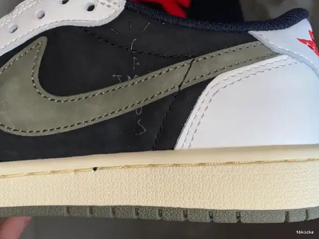 Cheap TB Jordan OG 1 Travis x DZ4137-106 WMNS Scott Air Olive Low 0611